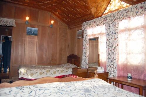 Houseboat Flora Group, Srinagar 2